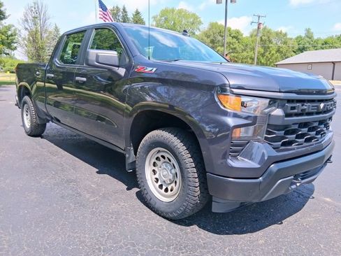 Used 2024 Chevrolet Silverado 1500 W/T w/ Z71 Off-Road Package AWD/4WD image 7