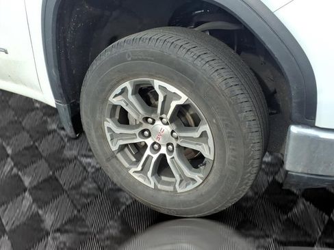 Used 2024 GMC Sierra 1500 SLT image 7