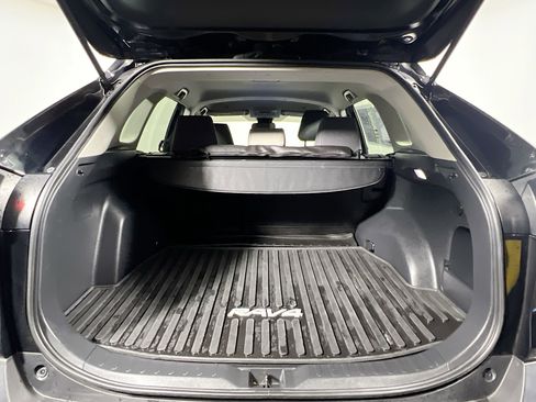 Used 2024 Toyota RAV4 XLE image 34