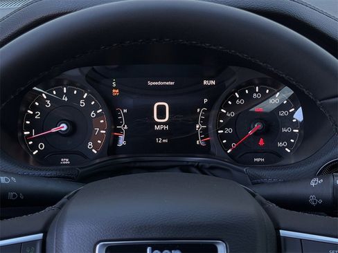 New 2026 Jeep Compass Latitude image 13