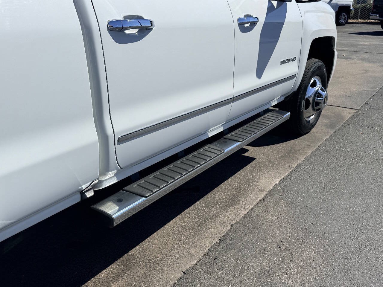 Used 2019 Chevrolet Silverado 3500 LTZ w/ LTZ Plus Package AWD/4WD image 15