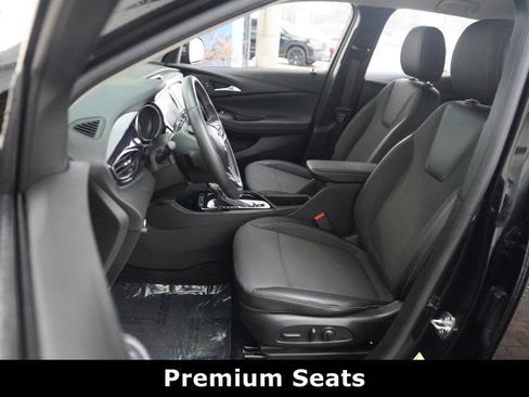 Used 2023 Buick Encore GX Select image 25