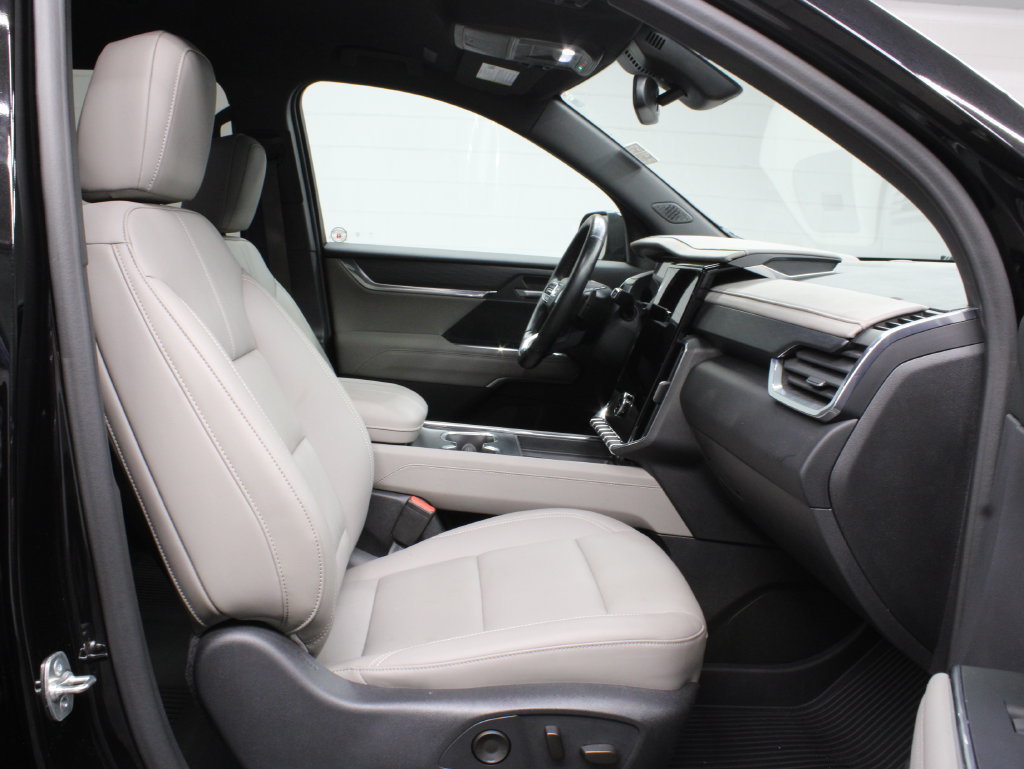 Used 2024 GMC Acadia Elevation w/ Trailering Package AWD/4WD image 38