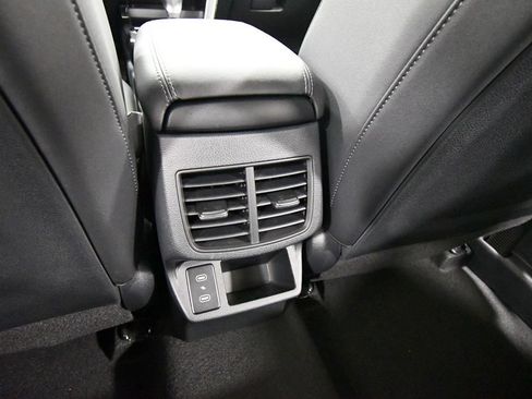 Certified 2024 Kia Seltos X-Line AWD/4WD image 16
