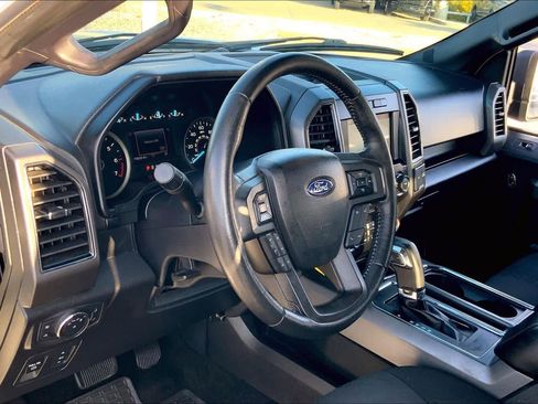 Used 2018 Ford F150 XLT w/ Equipment Group 302A Luxury image 17