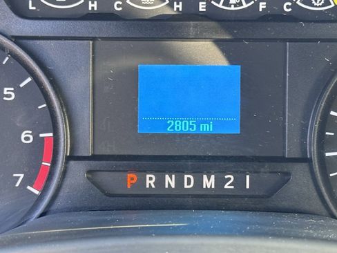 Used 2022 Ford F250 XL w/ Power Equipment Group image 8