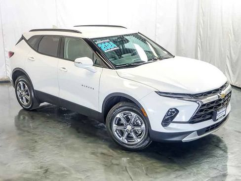 Used 2024 Chevrolet Blazer LT w/ LPO, Floor Liner Package FWD image 6