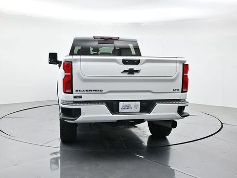 Used 2024 Chevrolet Silverado 2500 LTZ w/ LTZ Plus Package AWD/4WD image 8