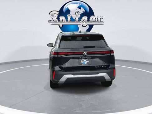 New 2026 Volkswagen Tiguan SE AWD/4WD image 3