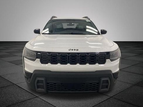 Used 2026 Jeep Cherokee Laredo AWD/4WD image 2