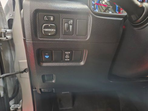 Used 2017 Toyota 4Runner SR5 image 38