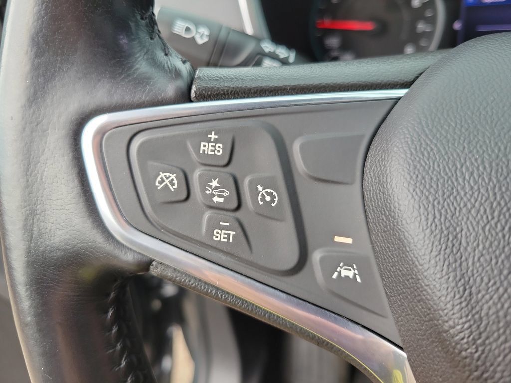 Used 2020 Chevrolet Equinox LT FWD image 13