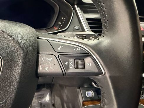 Used 2018 Audi Q5 Prestige w/ Prestige Package AWD/4WD image 17