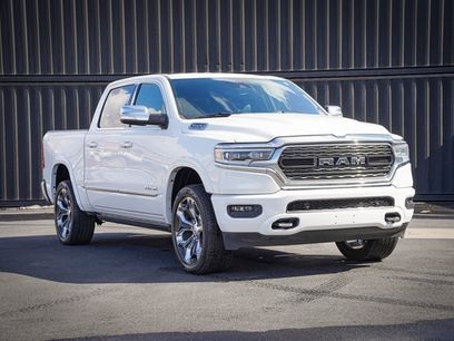 Used 2022 RAM 1500 Limited w/ Body-Colour Bumper Group