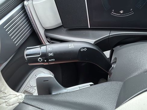 Used 2025 Hyundai Santa Fe SEL image 19