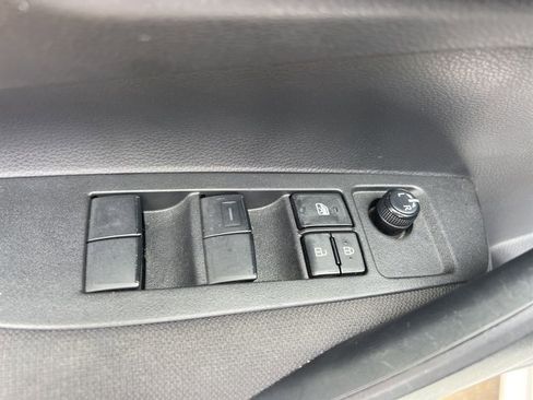 Used 2023 Toyota Corolla LE w/ Carpet Mat Package (TMS) FWD image 23