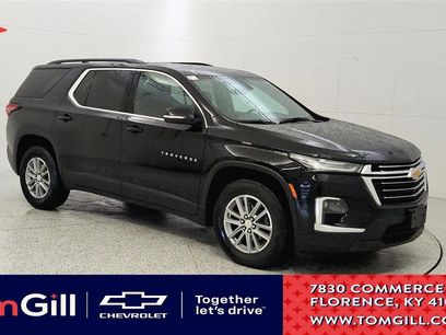 Used 2023 Chevrolet Traverse LT w/ Rear Camera Mirror Package