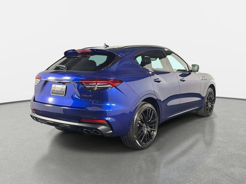 Used 2024 Maserati Levante Modena Ultima image 3