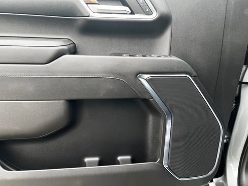 Used 2023 Chevrolet Silverado 1500 LT image 10