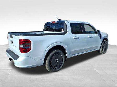 New 2026 Ford Maverick Lobo AWD/4WD image 9
