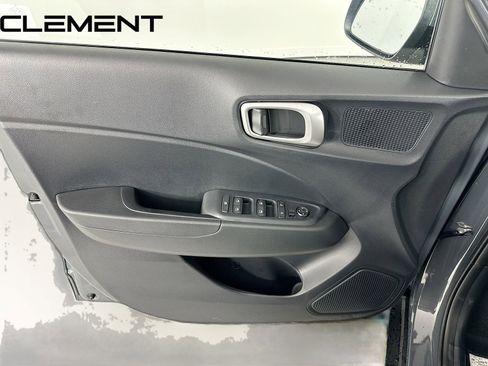Certified 2026 Hyundai Venue SEL FWD image 27