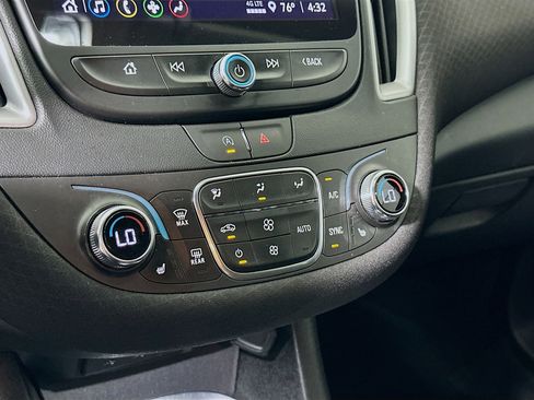 Used 2023 Chevrolet Malibu LT w/ Sport Edition image 23