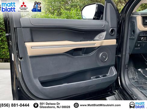 Used 2024 Ford Expedition Limited image 25