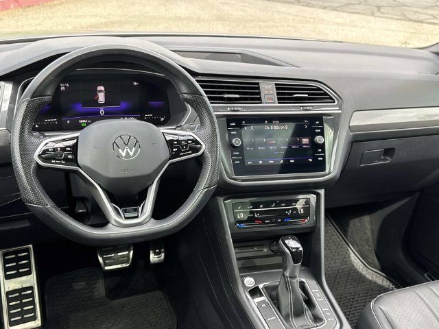 Certified 2023 Volkswagen Tiguan SE R-Line FWD image 6