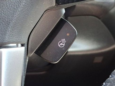Used 2017 Subaru Outback 3.6R Touring w/ Popular Package #5A AWD/4WD image 28