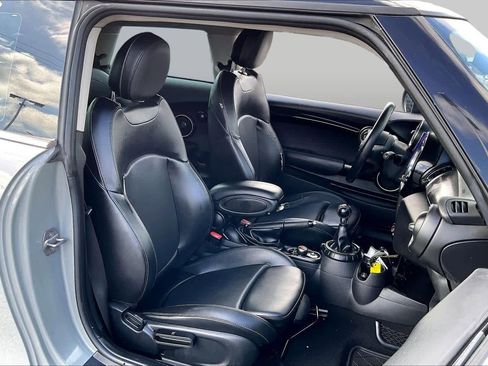 Used 2015 MINI Cooper S FWD image 8