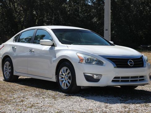 Used 2013 Nissan Altima 2.5 S image 16