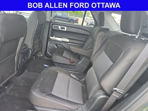 Used 2023 Ford Explorer XLT w/ Class IV Trailer Tow Package AWD/4WD image 15