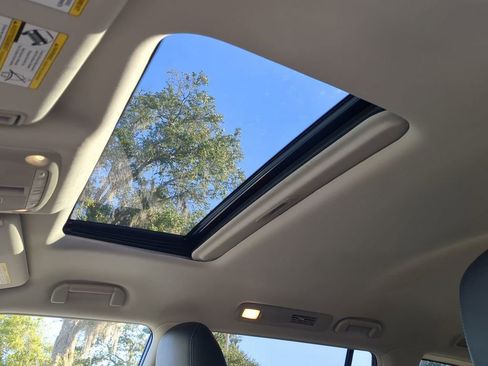 Certified 2024 Nissan Armada Platinum w/ Captain's Chairs Package image 20