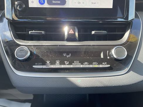 Certified 2023 Toyota Corolla LE FWD image 19