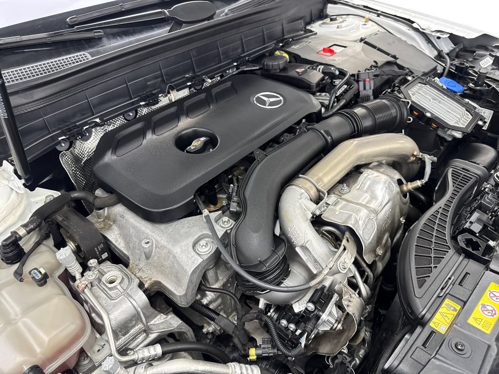 Used 2025 Mercedes-Benz GLB 250 w/ Exclusive Package image 75