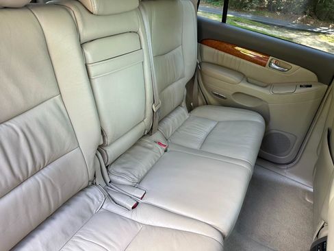 Used 2003 Lexus GX 470 image 24