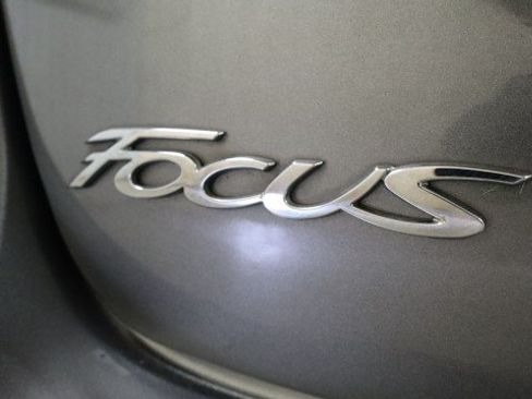 Used 2014 Ford Focus SE FWD image 18