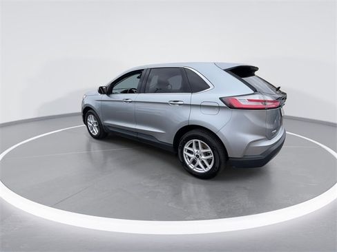Used 2023 Ford Edge SEL image 6