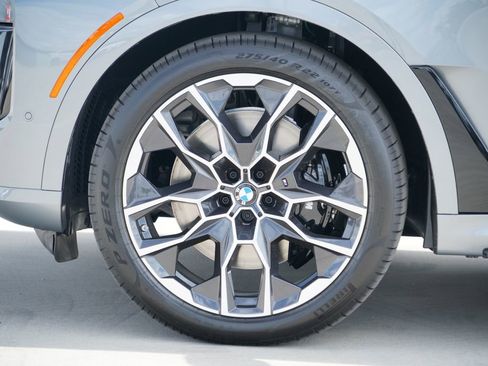 New 2026 BMW X7 M60i AWD/4WD image 5
