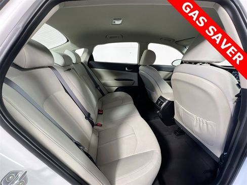Certified 2017 Kia Optima Premium w/ Hybrid Convenience Package image 26
