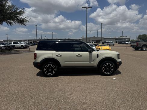 Certified 2024 Ford Bronco Sport Outer Banks AWD/4WD image 4