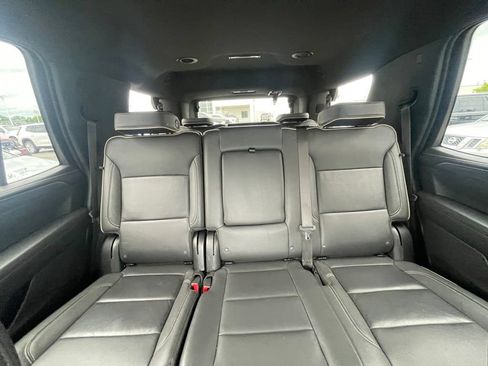 Used 2024 GMC Yukon SLT AWD/4WD image 24