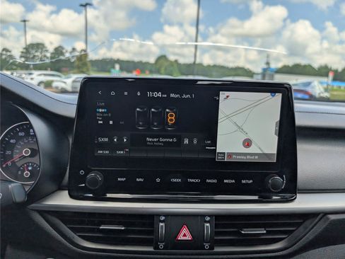 Used 2022 Kia Forte GT w/ GT Technology Package FWD image 28