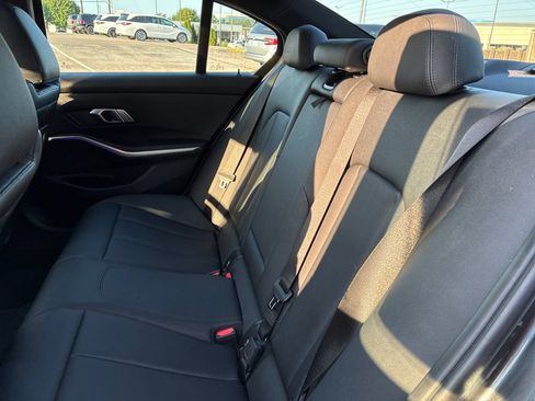 Used 2021 BMW 330i Sedan w/ M Sport Package RWD image 20