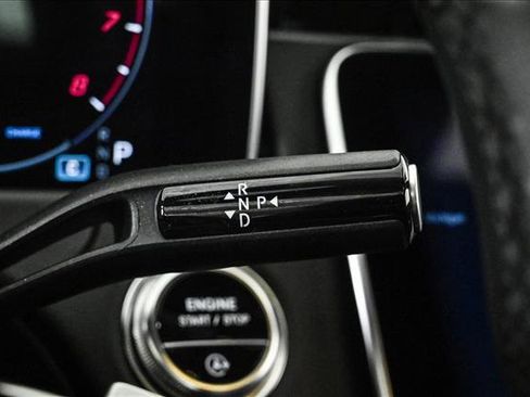 Used 2025 Mercedes-Benz E 350 4MATIC Sedan w/ Driver Assistance Package image 12