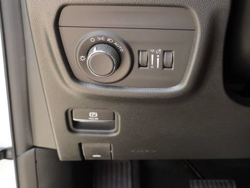 New 2026 Jeep Grand Cherokee L 4WD image 23