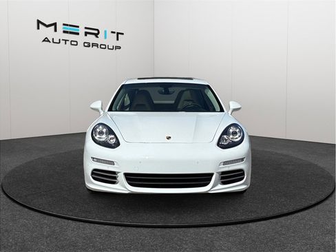 Used 2014 Porsche Panamera 4S image 3