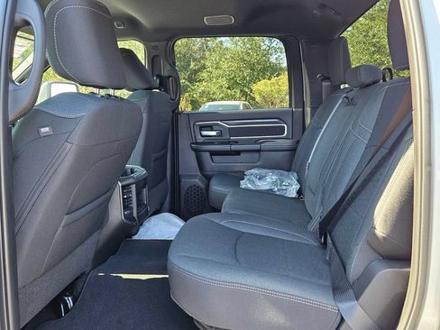 New 2026 RAM 2500 Big Horn AWD/4WD image 11