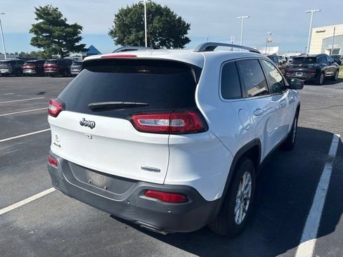 Used 2016 Jeep Cherokee Latitude w/ Safety/Convenience Group AWD/4WD image 6