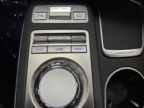 Used 2023 Genesis GV70 2.5T Advanced w/ Advanced Package image 23